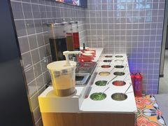 -宏姐串串香(宏伟路店)