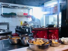 自助取餐区-红鼻子卤粉(总店)
