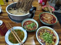 -咏勝锑锅麻辣烫(净居寺路总店)