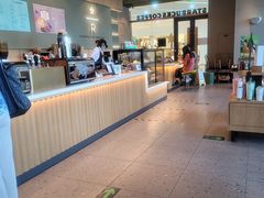 自助取餐区-星巴克臻选(郑州中原万达店)