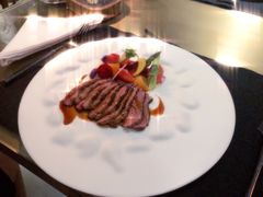 香煎鸭胸佐紫薯泥-AZUL by FUEL蓝色·法式酒馆(琶醍店)