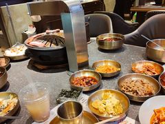 -草家酱蟹炭火烤肉店(珲春南路二店)