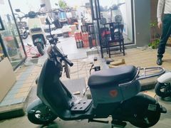 -雅迪电动车(龙井旗舰店)