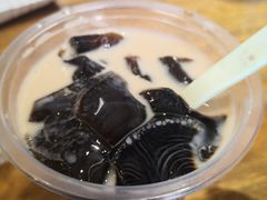 -八婆婆烧仙草(曾厝垵店)