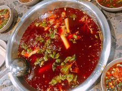 -肖肖酸萝卜鱼火锅(总店)