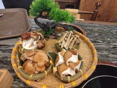 -慢丽江·云南野生菌土鸡锅(付家庄店)