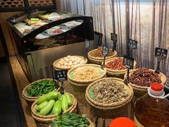 -洞庭土菜小炒馆(易发广场店)