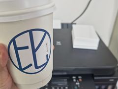 -Be Lived Cafe比例咖啡(摩天轮店)