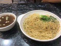 -燊意布拉肠云吞面(中山四路店)