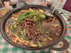 -鸿顺老铁锅美蛙鱼府(解放碑店)
