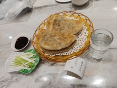 -李连贵熏肉美食酒楼(东市商贸店)
