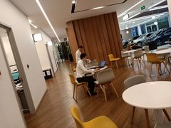 -北京宝诚宝马4S店