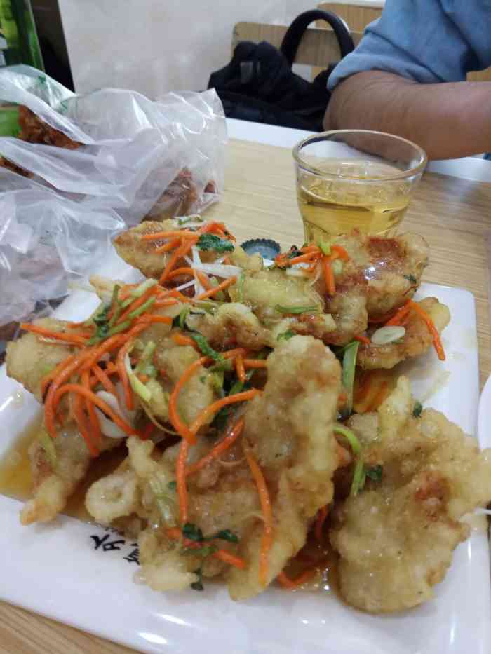 新嘉园面馆-"毫无口感可言,对于我一个面条90达人来说.