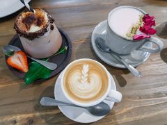 -FLOVIE FLORIST CAFE