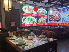 -川流不息·地道川菜·小龙虾(新松江路店)