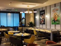 -港丽餐厅(高德置地店)