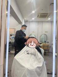 -艺格造型染发烫发