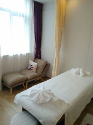 -海豚湾高端月子会所(黄浦店)