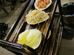 -川渝窈妹纸包鱼·齐齐哈尔烤肉