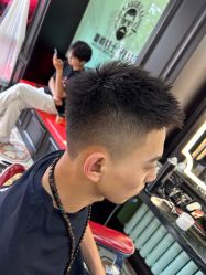 -豪帅男士理容馆