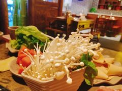 -舒家大院重庆老火锅(纪念塔店)