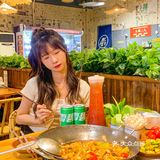 东莞火锅｜西平的地摊肥肠牛蛙锅敲配饭哎🔥