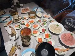 -雍容荟帝王蟹活龙虾展台自助(IFS黑金店)