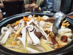 -菌之家·专业纯野生菌火锅·特色炒菌
