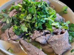 -大众跷脚牛肉馆·非遗传承单位(峨眉山店)