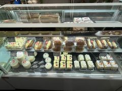 -白玉兰食品(中山公园龙之梦店)