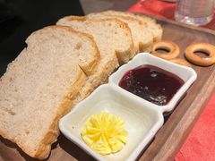 -塔道斯西餐厅(中央大街店)