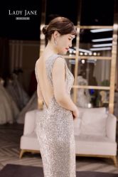 -Lady  Jane高端婚纱礼服馆
