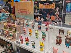-泡泡玛特POPMART(杭州乐堤港店)