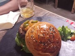 -HIGH FIVE哈福手工汉堡(桂林路店)