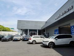 -上海沪奥奥迪4S店