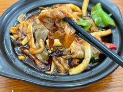 -胡子饮食店