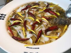 -渔语鱼酸菜鱼新川菜(来福士店)
