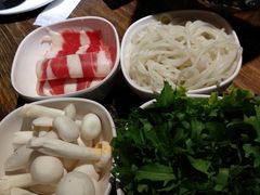 原味过桥米线-滇越乘象云南餐厅(豆各庄店)