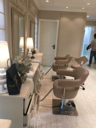 -e hair salon
