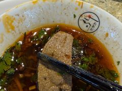 -茅草房·河畔园林火锅