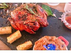 香草烤脆皮小春鸡-麦甜创意轻食餐厅(西康路店)