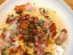 -ROAST coffee & eatery