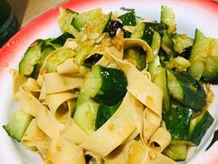 秘制豆皮黄瓜-炙热童年·老北京炙子烤肉(南锣鼓巷店)