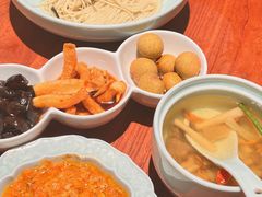 -裕兴记•蟹黄面馆(人民广场店)