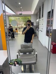 -首脑美发沙龙