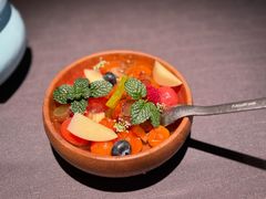 薄荷接骨木花渍当季水果-美美九席·湖景餐厅(李公堤店)