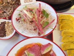 -毛辣果·贵州红酸汤牛肉火锅(西单店)