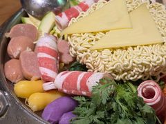 小木屋部队锅-恩你小木屋·韩式料理(假日广场店)