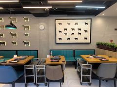 -牛串门串串香(东直门簋街总店)