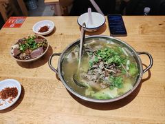 -谢老五跷脚牛肉·非遗传承店
